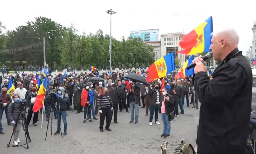 Protest al veteranilor la Chişinău (captură video/privesc.eu)