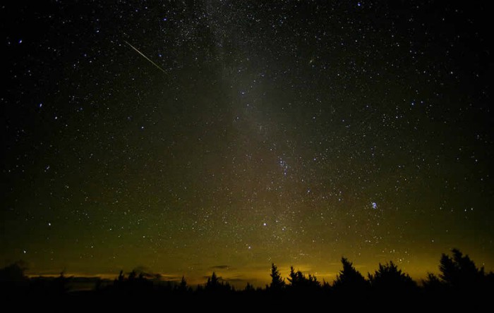 Ploaia de meteoriţi denumită Perseide, cunoscută şi sub numele de "Lacrimile Sf. Laurenţiu"