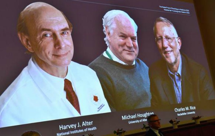 Harvey J. Alter, Michael Houghton şi Charles M. Rice (screenshot tramite video)