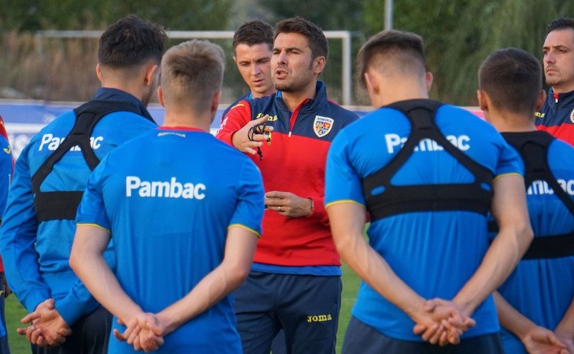 Selecţionerul echipei naţionale de fotbal U21 a României, Adrian Mutu.