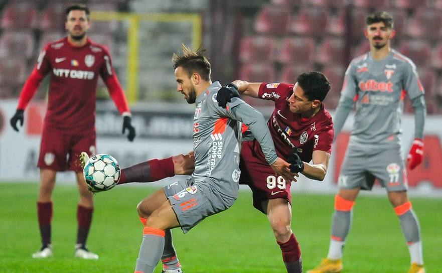 CFR Cluj - UTA Arad cu scorul de 0-1 (0-0), în etapa a 11-a a Ligii I de   fotbal.