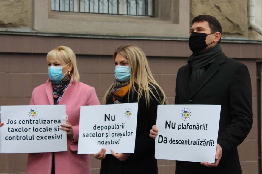 Primari din R. Moldova au protestat împotriva plafonării taxelor locale (calm.md)