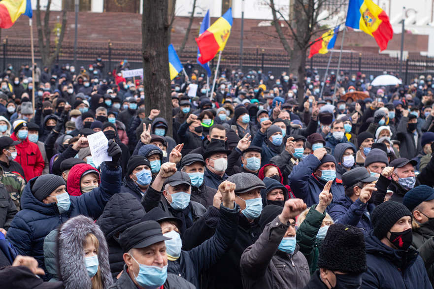 Protest în faţa Parlamentului de la Chişinău, 3.12.2020