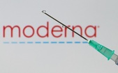 Logoul companiei Moderna (Alex Gottschalk/DeFodi Images via Getty Images)