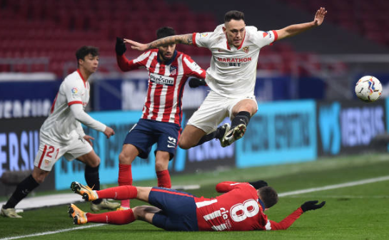 Atletico Madrid - FC Sevilla 2-0, într-o partidă restantă contând pentru prima etapă din La Liga.