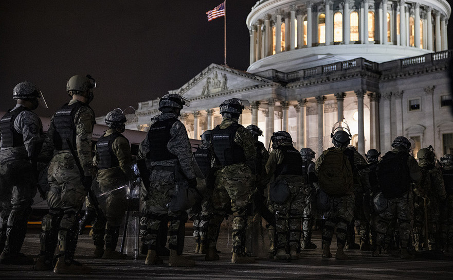 Soldaţi ai Gărzii Naţionale în Washington, ianuarie 2021