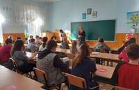 Elevi la şcoală (elev, profesor, învăţător, clasă) (parlament.md)