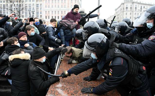 Proteste în Rusia, faţă de arestarea opozantului Alexei Navanîi