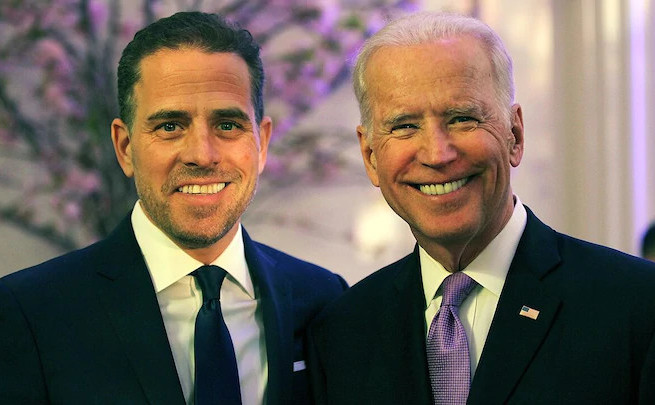 Joe Biden, împreună cu fiul său Hunter