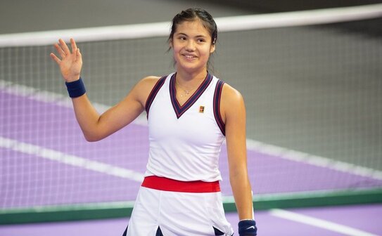 Jucătoarea britanică de origine română Emma Răducanu. (TransylvaniaOpen/afcebook)