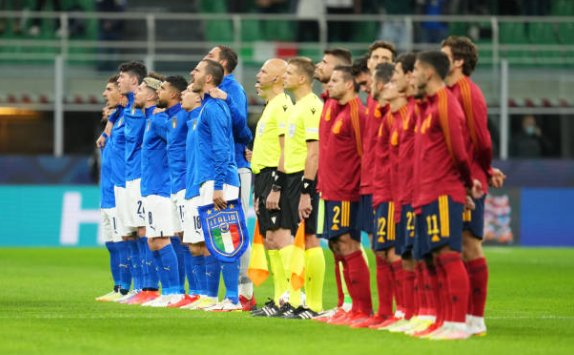 Selecţionata Spaniei, în finala Ligii Naţiunilor la fotbal, după 2-1 (2-0) cu Italia.