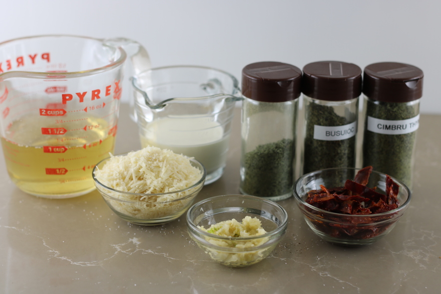 Ingrediente pentru sos (Maria Matyiku / Epoch Times)
