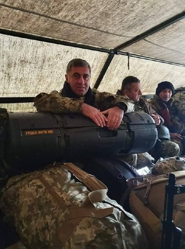 Fostul ministru al Apărării al Georgiei, Irakli Okruaşvili, a venit să lupte contra Armatei Ruse în Ucraina împreună cu un grup de voluntari georgieni.
