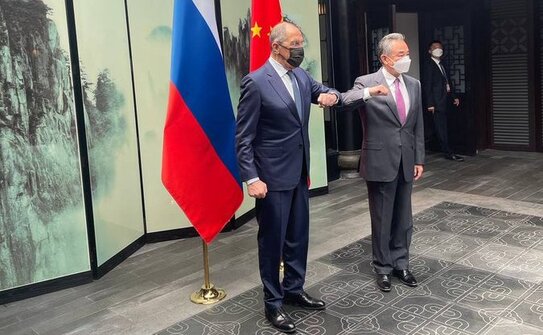 Serghei Lavrov si Wang Yi (Twitter)