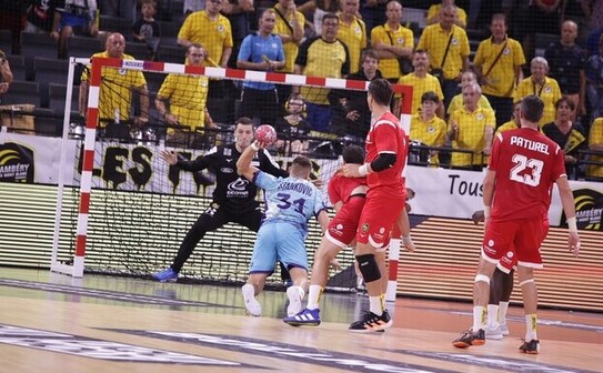 CSM Constanţa învinsă de Chambery Savoie Mont Blanc Handball cu 27-23 (12-10), sâmbătă  seara, în EHF European League. (CSM Constanţa/facebook)
