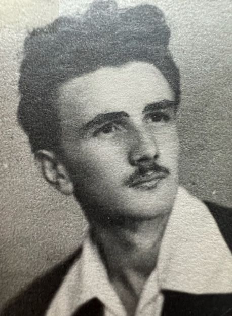 Dan Novacovici la vârsta de 16 ani, în 1952 (Courtesy of Dan Novacovici)