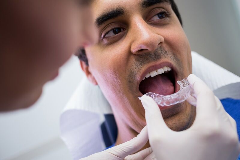 Corectează-ţi dantura cu un aparat dentar. (iAgency)