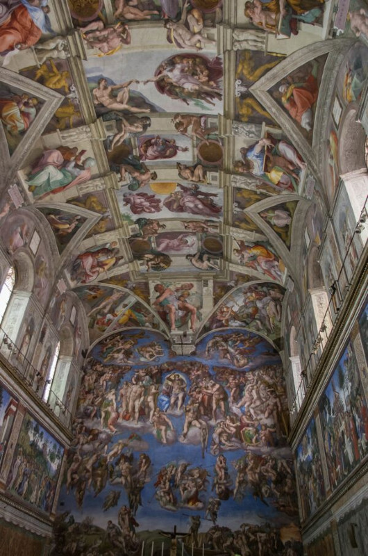 Tavanul Capelei Sixtine, din 1508 până în 1512, realizat de Michelangelo. Frescă - 44,7 metri pe 14,6 metri. Capela Sixtină. (Antoine Taveneaux/CC SA-BY 3.0)