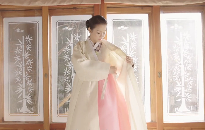 Conservarea remarcabilă a hanbok-ului oferă o fereastră către bogata moştenire culturală a poporului coreean.