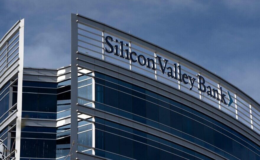 Un birou al Silicon Valley Bank din Tempe, Arizona, 14 martie 2023