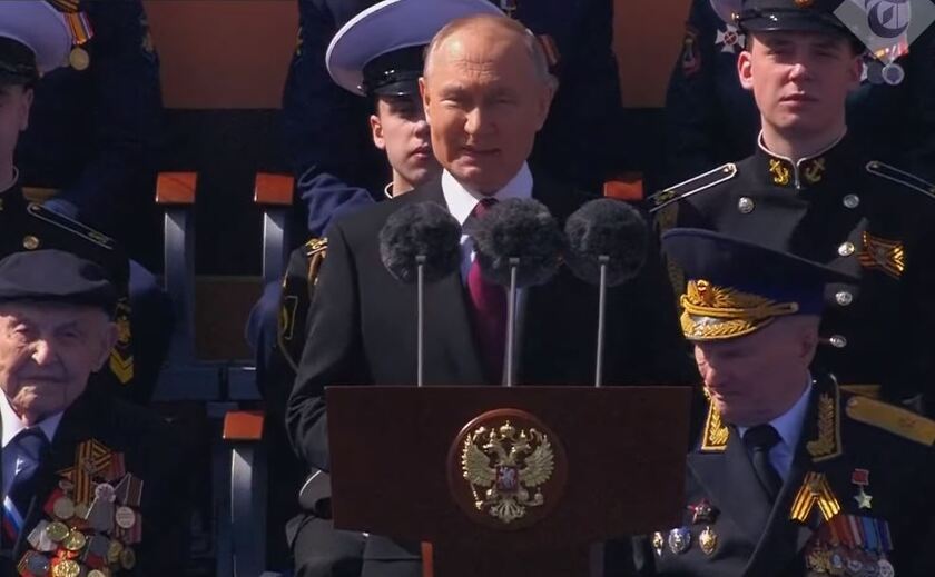 Vladimir Putin la parada de 9 Mai din Piata Rosie, Kremlin, Moscova