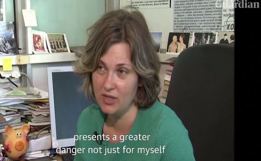 Yelena Milashina, o cunoscută jurnalistă a ziarului Novaya Gazeta, în 2015 (Youtube - screenshot)