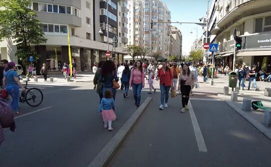 Calea Victoriei, Bucureşti (YouTube Screenshot)