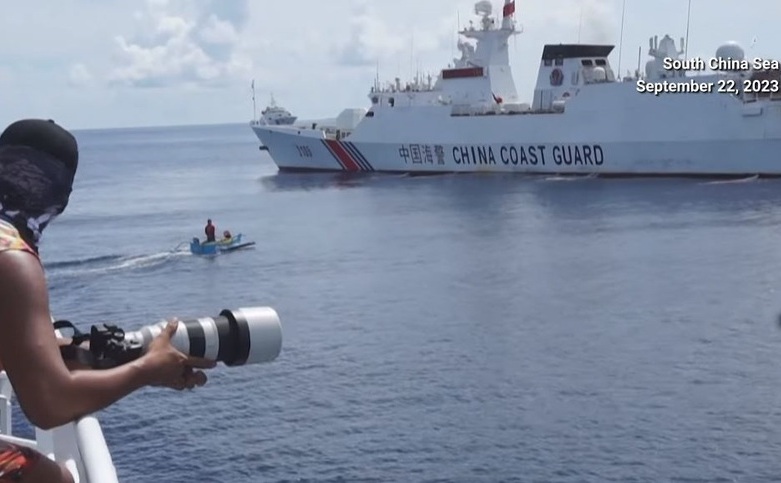 Filipine a acuzat paza de coastă a Chinei că a instalat o "barieră plutitoare" într-o zonă disputată din Marea Chinei de Sud, 24 septembrie 2023