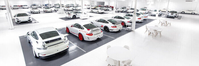 "The White Collection" of 56 porsches RM Sotheby's (© RM Sotheby's)