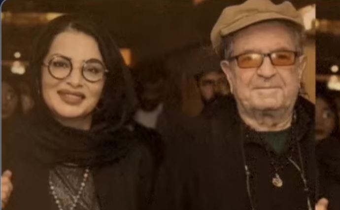 Regizorul iranian Dariush Mehrjui (dr), alături de soţia sa, Vahideh Mohammadifar