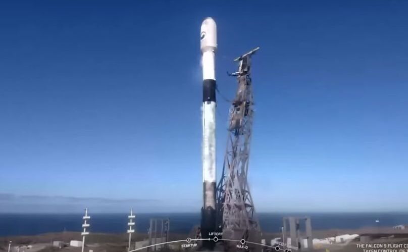 SpaceX lansează un satelit de spionaj sud-coreean, în California, SUA, 1 decembrie 2023