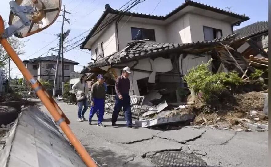 Japonia, lovită de un cutremur masiv care a declanşat o alertă de tsunami, 1 ianuarie 2024