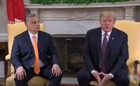 Donald Trump discută cu Viktor Orban la Casa Alba, 13 mai 2019 (YouTube Screenshot)
