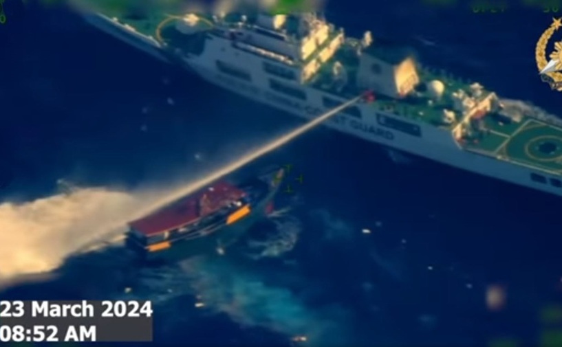Paza de coastă a Chinei a atacat cu tunuri de apă o navă civilă filipineză, rănind parte din personalul de la bord, 23 martie 2024