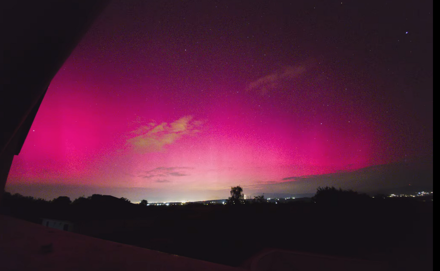 Aurora boreala a fost vizibila pe cerul Romaniei (Captura video Eduard Andrei Mociran)