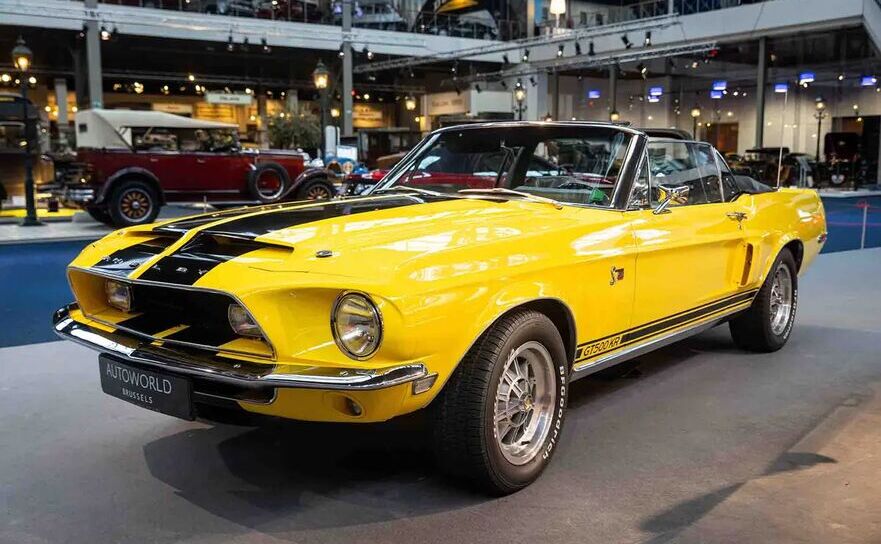 Ford Mustang expus la Autoworld din Bruxelles, Belgia, în luna mai, cu ocazia sărbătoririi celui de-al 60-lea an de existenţă a maşinii. (Prin amabilitatea Autoworld Bruxelles)