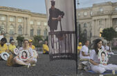 Protest paşnic împotriva presecutării practicanţilor Falun Gong de către partidul comunist din China (Stelian Pavalache)