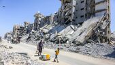 Ruine în Khan Younis, Gaza (Ashraf Amra/Anadolu via Getty Images)