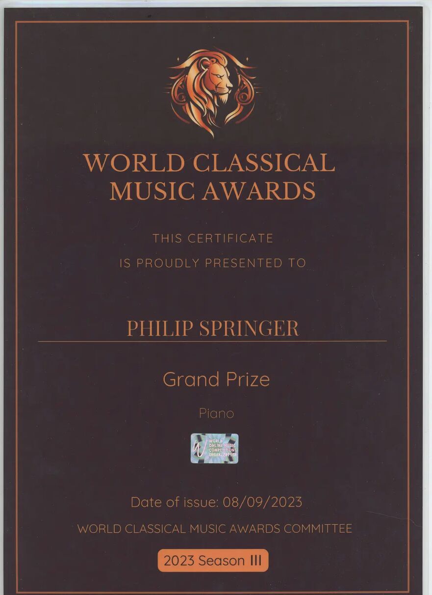 Premiul World Classical Music pentru sezonul 2023 al III-lea, acordat lui Philip Springer. (Prin amabilitatea arhivei Tamir Music)