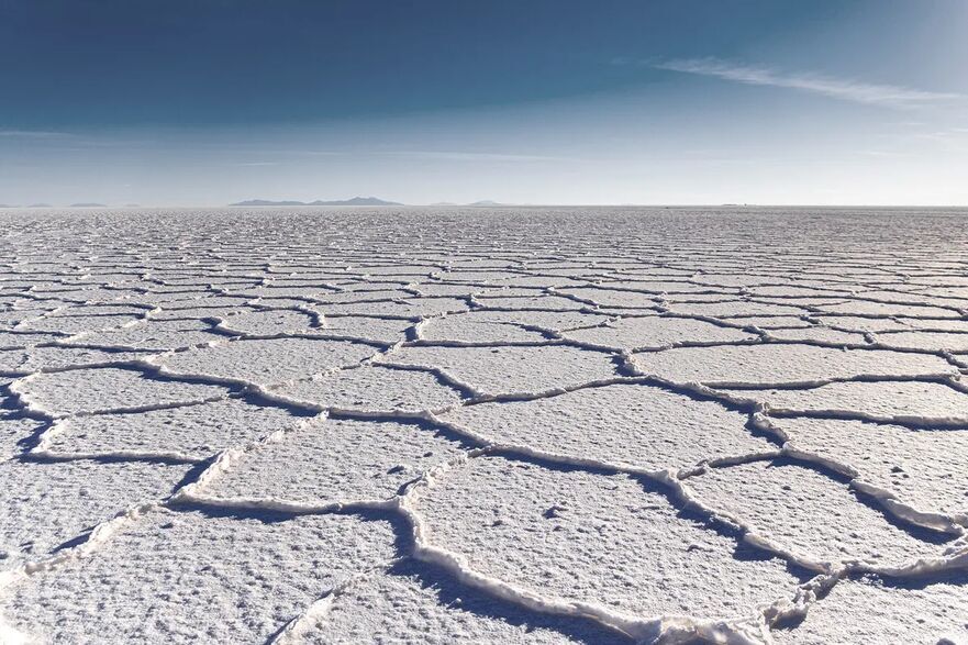 Salar de Uyuni din Bolivia se întinde pe 4 050 de mile pătrate de Altiplano în sud-vestul Boliviei. (Shutterstock/Marco A. Huanca)