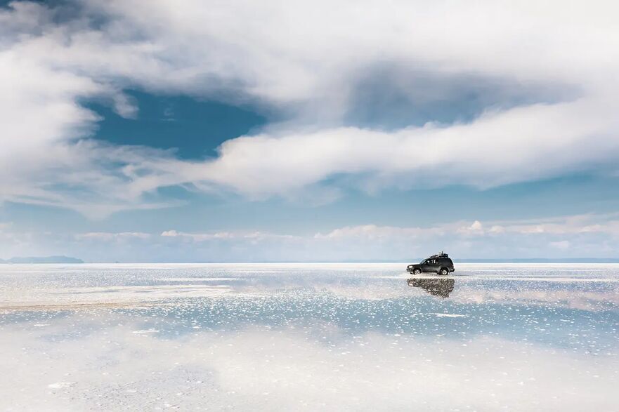 Platoul de sare este atât de mare încât 150 de ţări diferite ar putea încăpea în el, inclusiv Jamaica, Qatar şi Bahamas. (Shutterstock/Olga Gavrilova)