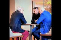 Călin Georgescu fotografiat alături de Horaţiu Potra şi Eugen Sechila (libertatea.ro)