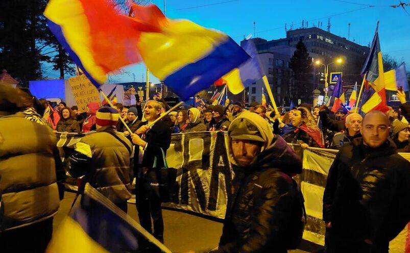 Protestatarii au ajuns la Cotroceni (Epoch Times)