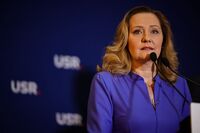 Elena Lasconi (Elena Lasconi)