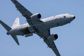 O aeronavă P-8 Poseidon a Forţelor Aeriene efectuează o demonstraţie în timpul spectacolului aviatic Newcastle Williamtown din 2023.
  (Cu amabilitatea Departamentului australian al Apărării)