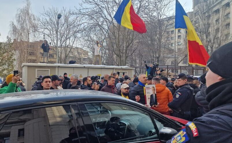 Protest pro-Călin Georgescu la Parchetul General