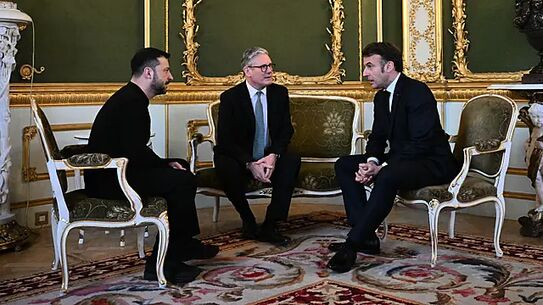 Volodimir Zelenski, Keir Starmer, Emmanuel Macron în Marea Britanie (JUSTIN TALLIS  / AFP via Getty Image)