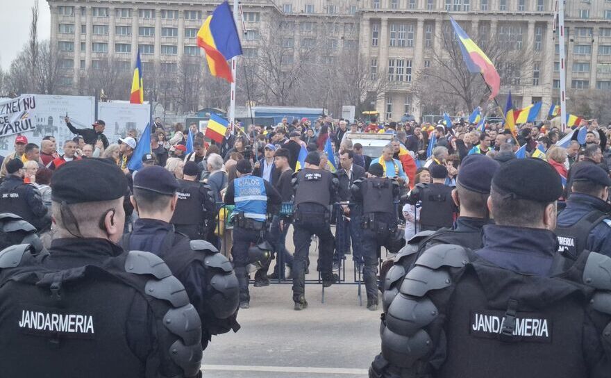 Protest pro-Călin Georgescu în faţa Curţii Constituţionale