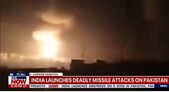 India a lansat rachete asupra mai multor zone din teritoriul controlat de Pakistan, inclusiv asupra regiunii divizate Kashmir, 7 mai 2025 (Youtube - captură ecran)