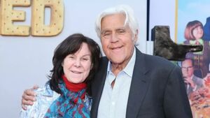 Jay Leno şi soţia sa, Mavis Leno, la o premieră a unui film, 2024, Los Angeles. (Getty Images)